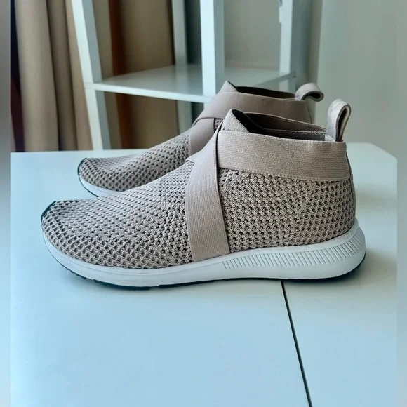 Eileen Fisher Zing sustainable stretch knit sneaker - Picture 4 of 9